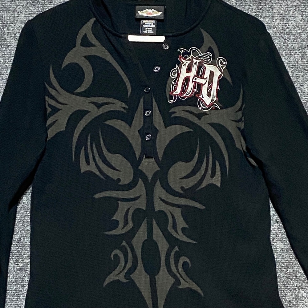2009 Harley Davidson Women's L Black Graphic Hoodie Rivets Thermal LS Henley - Picture 5 of 13